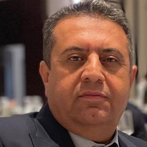فوق تخصص کلیه - متخصص داخلی دکتر بهرام شهریاری