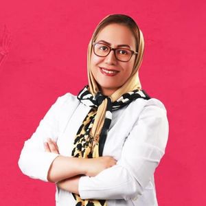 متخصص طب فیزیکی و توانبخشی دکتر زهره عشقی