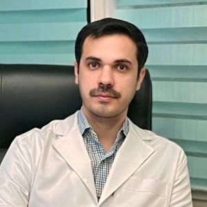 متخصص طب فیزیکی و توانبخشی دکتر محمدرضا رستمی
